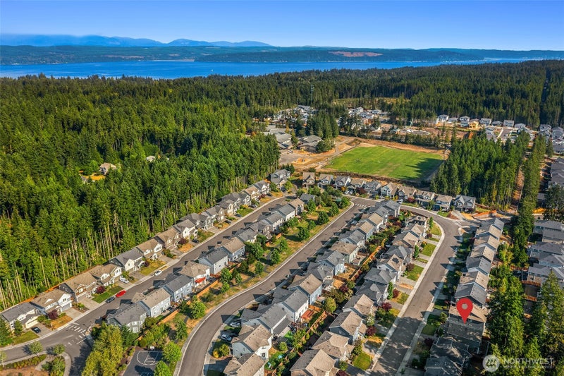 1886 Claret Loop NW
