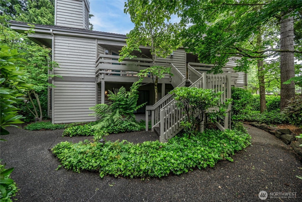 Photo of 1300 Bellevue Way NE #2, Bellevue, WA 98004 (MLS # 2588319)