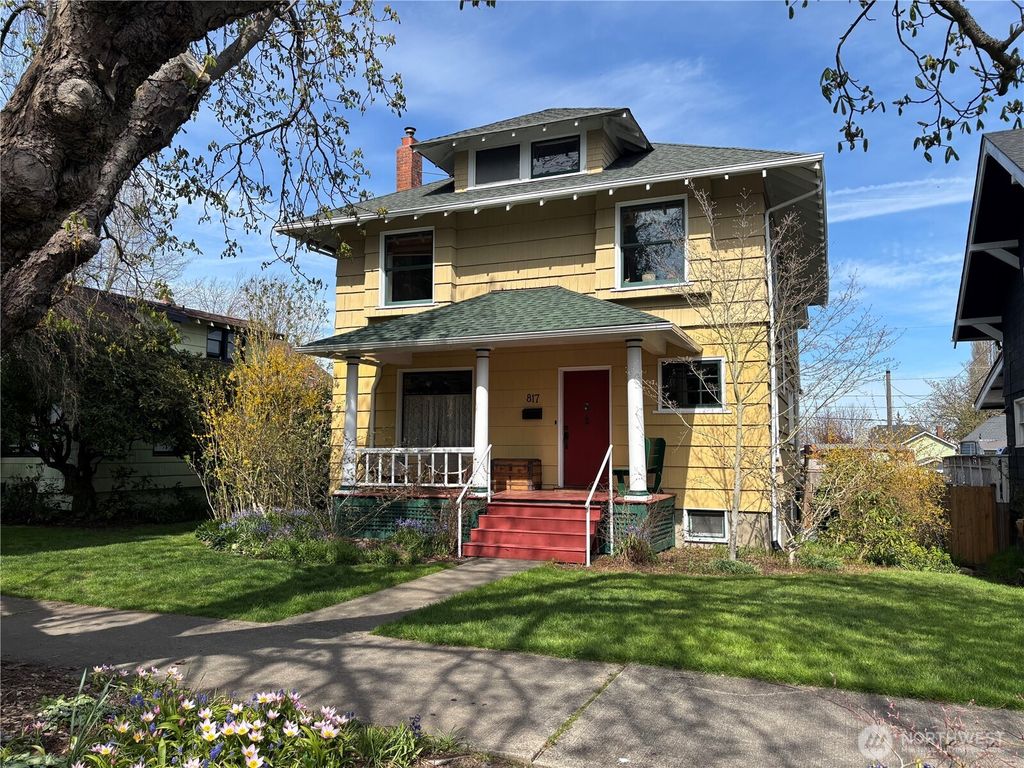 Photo of 817 N Sheridan Avenue, Tacoma, WA 98403 (MLS # 2505460)