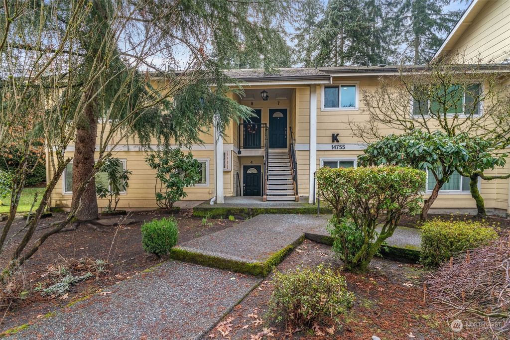 Photo of 14755 NE 50th Place #K7, Bellevue, WA 98007 (MLS # 2040922)