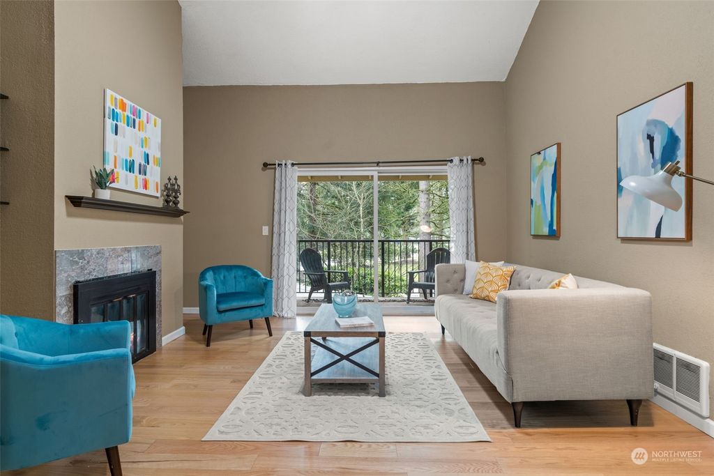 Photo of 14755 NE 50th Place #K7, Bellevue, WA 98007 (MLS # 2040922)