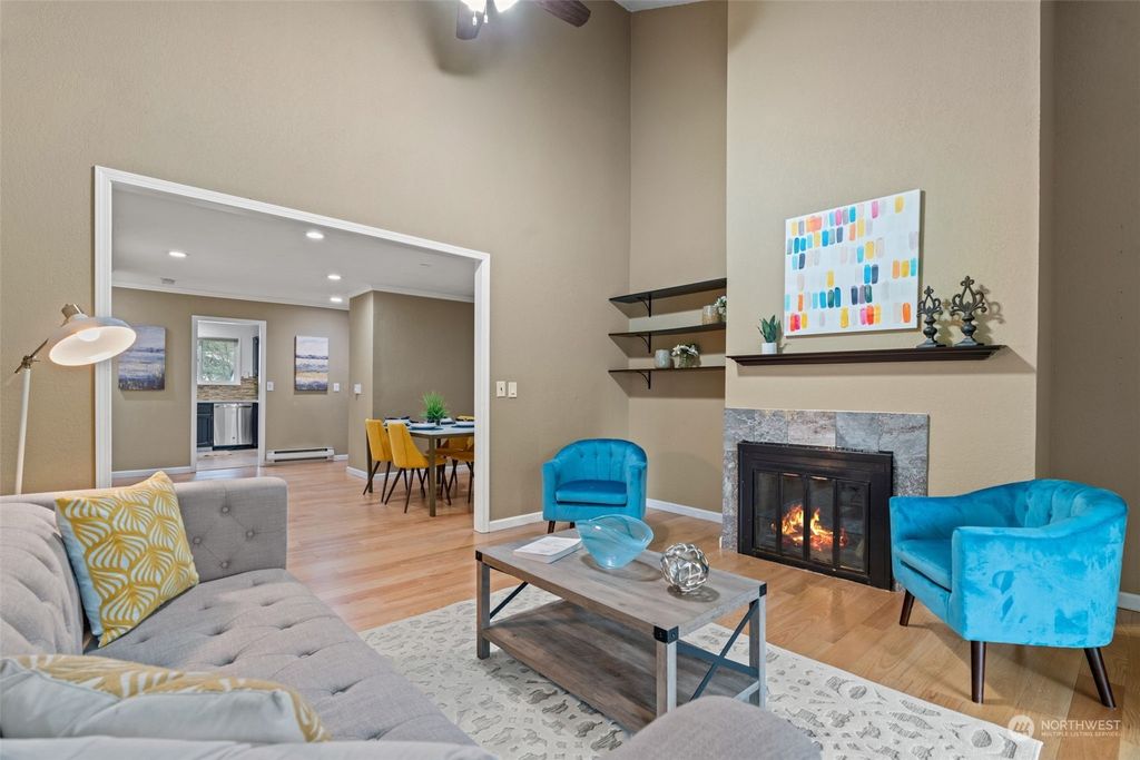 Photo of 14755 NE 50th Place #K7, Bellevue, WA 98007 (MLS # 2040922)