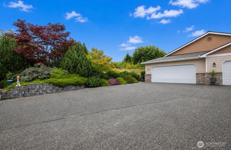 212 Brant Lane