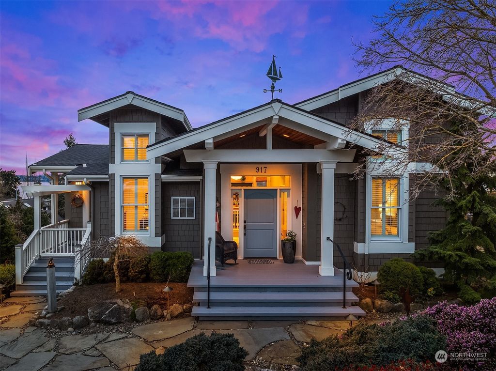 Photo of 917 1st Street, Kirkland, WA 98033 (MLS # 2209650)