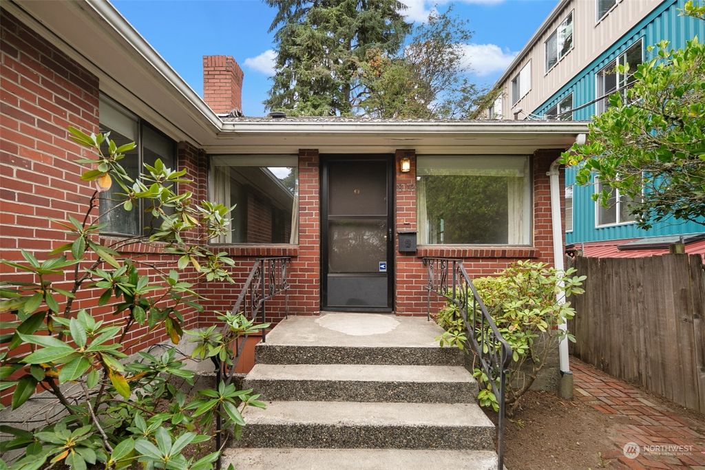 Photo of 810 N 48th Street, Seattle, WA 98103 (MLS # 2286207)