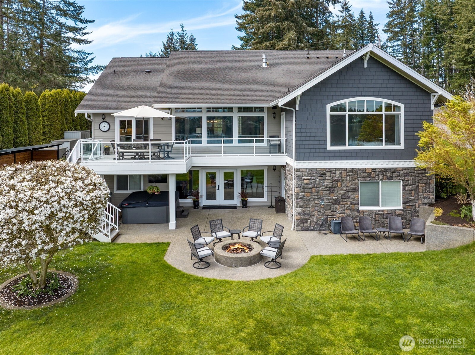 4022 Long Lake Drive SE