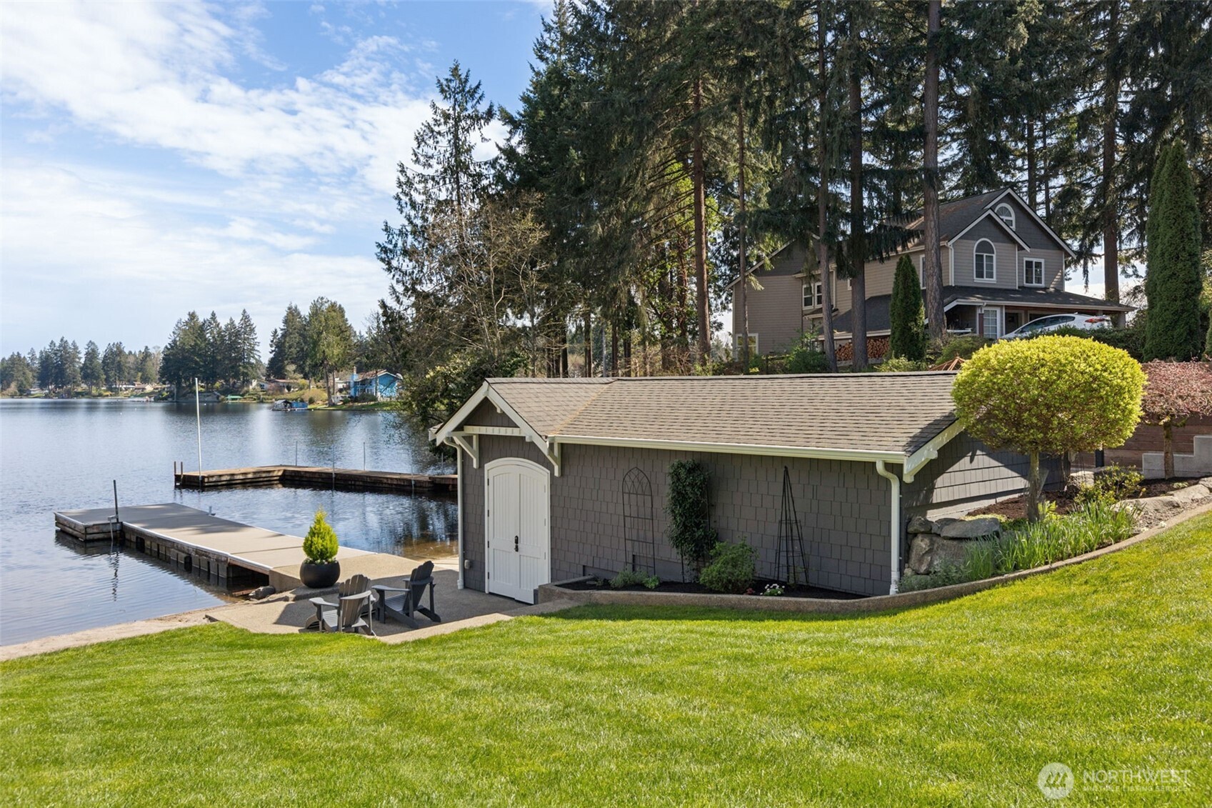 4022 Long Lake Drive SE