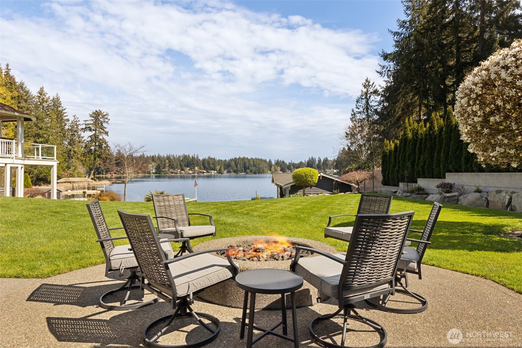 4022 Long Lake Drive SE