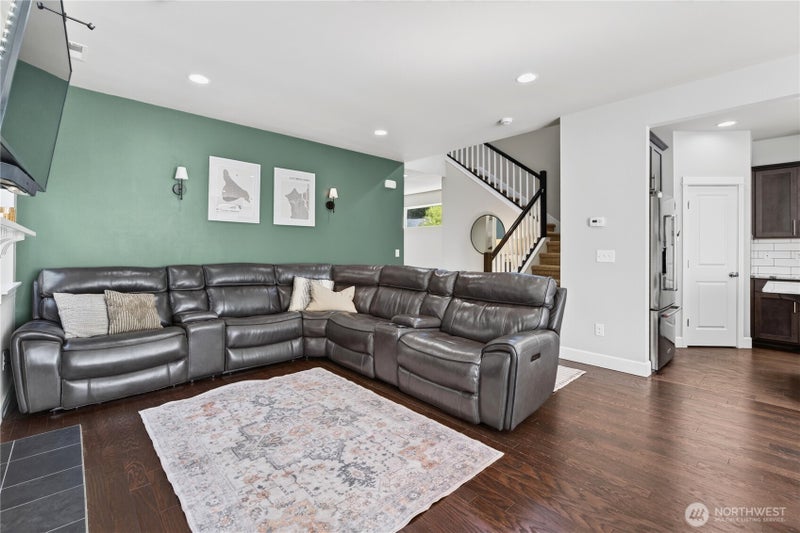 7262 85th Drive NE