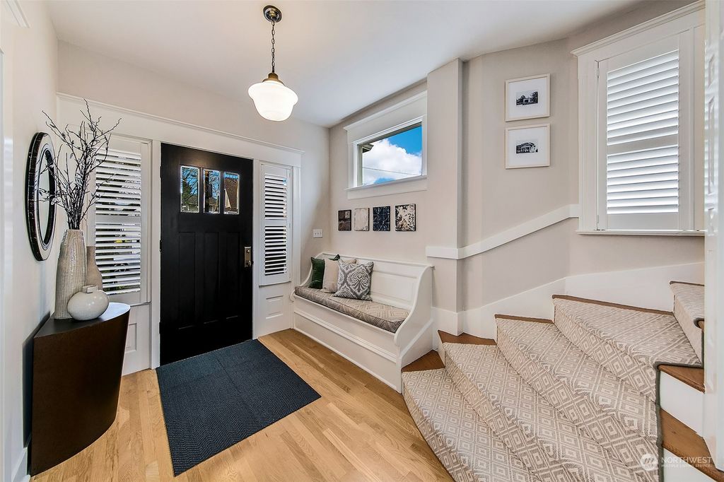 Photo of 1808 4th Avenue N, Seattle, WA 98109 (MLS # 2030910)