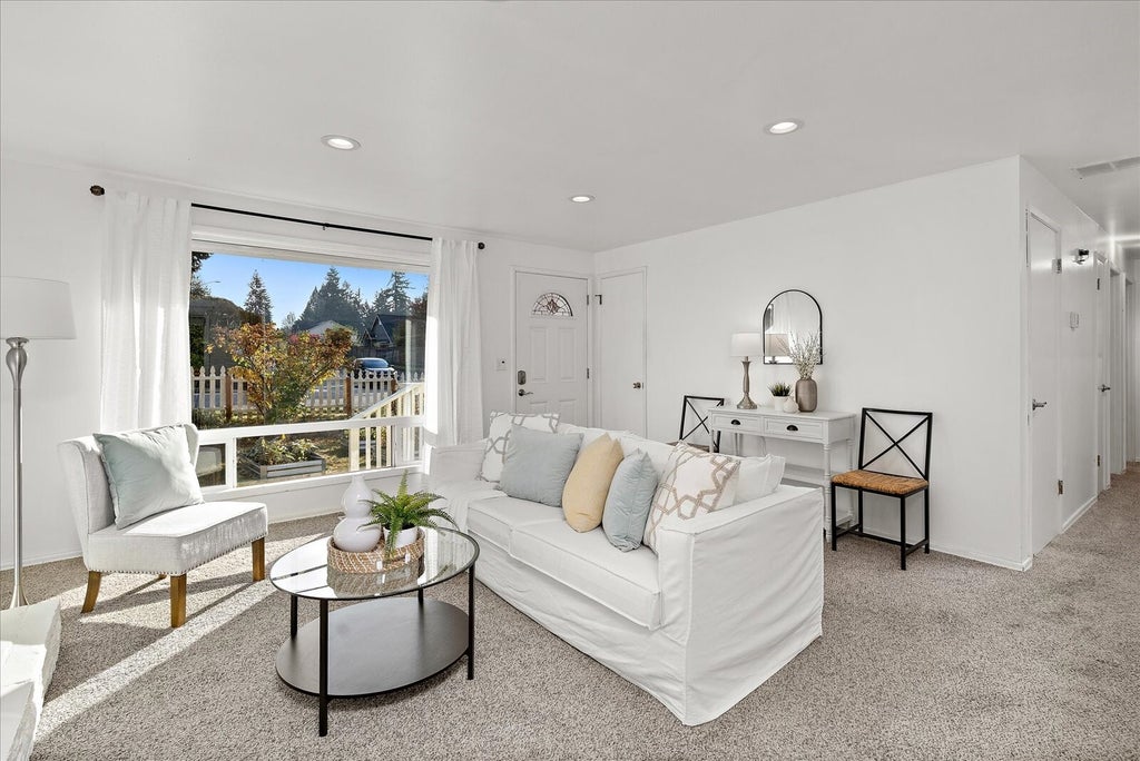 Photo of 19330 52nd Avenue W, Lynnwood, WA 98036 (MLS # 2597281)