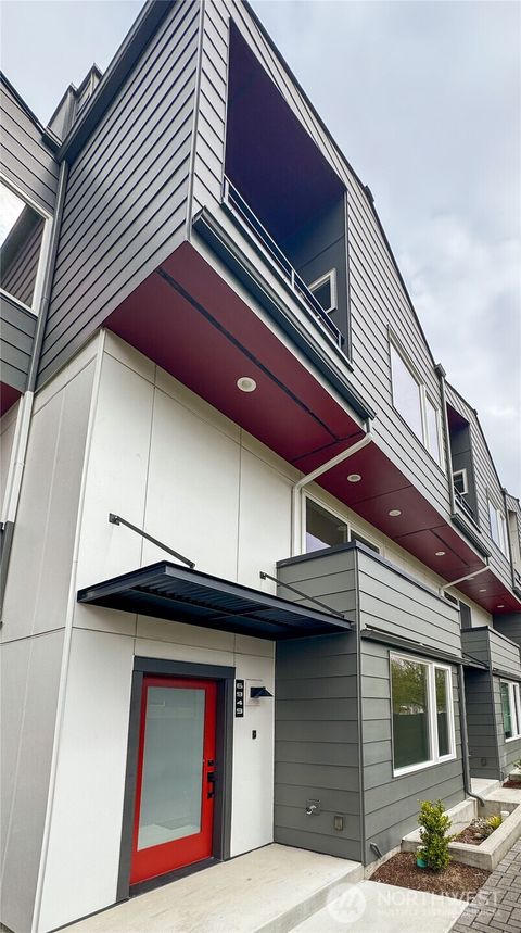 Photo of 6949 42nd Avenue S, Seattle, WA 98118 (MLS # 2506165)