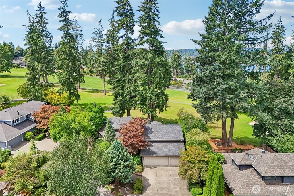 Photo of 16313 Inglewood Place NE, Kenmore, WA 98028 (MLS # 2580674)