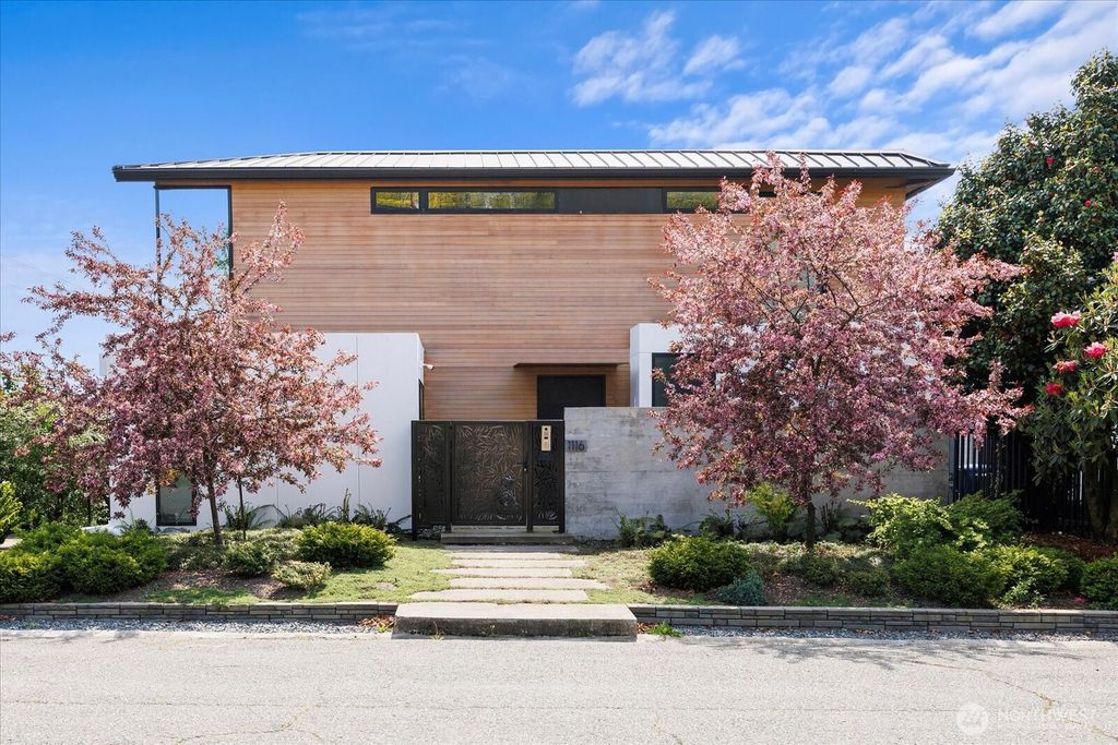 Photo of 1116 Bigelow Avenue N, Seattle, WA 98109 (MLS # 2352760)
