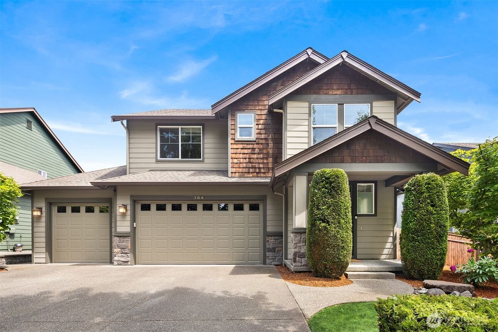 Photo of 154 Hoquiam Avenue NE, Renton, WA 98059 (MLS # 2394421)