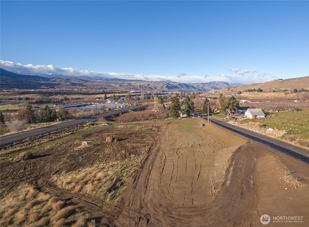 Photo of 0 Riverside Drive, Rock Island, WA 98850 (MLS # 2458961)