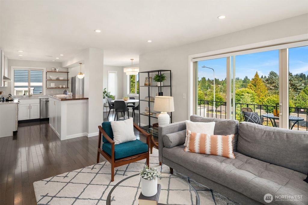 Photo of 6519 35th Avenue NE #201, Seattle, WA 98115 (MLS # 2425592)