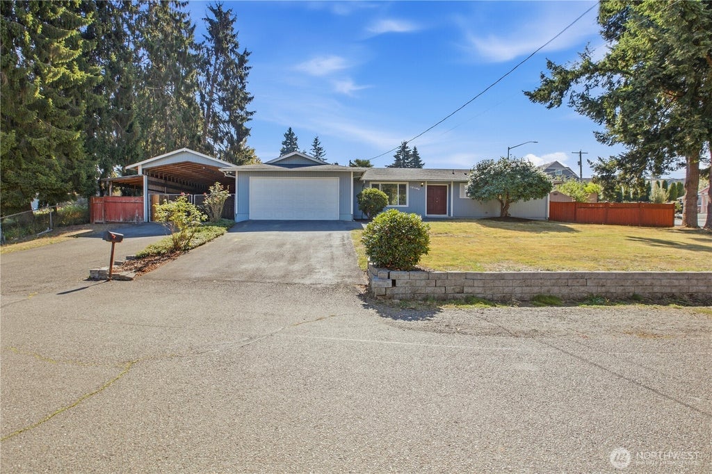 Photo of 12405 SE 270th Street, Kent, WA 98030 (MLS # 2579217)