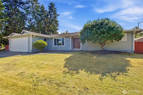 Photo of 12405 SE 270th Street, Kent, WA 98030 (MLS # 2579217)