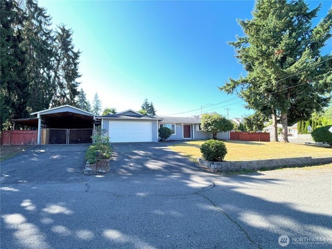 Photo of 12405 SE 270th Street, Kent, WA 98030 (MLS # 2579217)