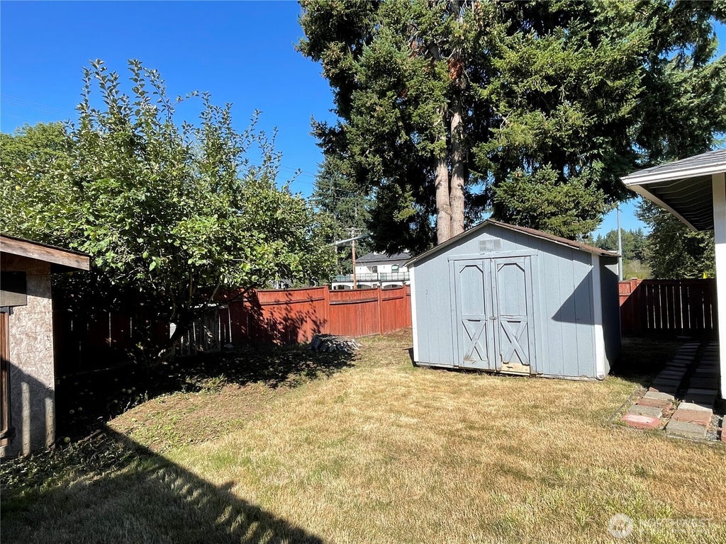 Photo of 12405 SE 270th Street, Kent, WA 98030 (MLS # 2579217)
