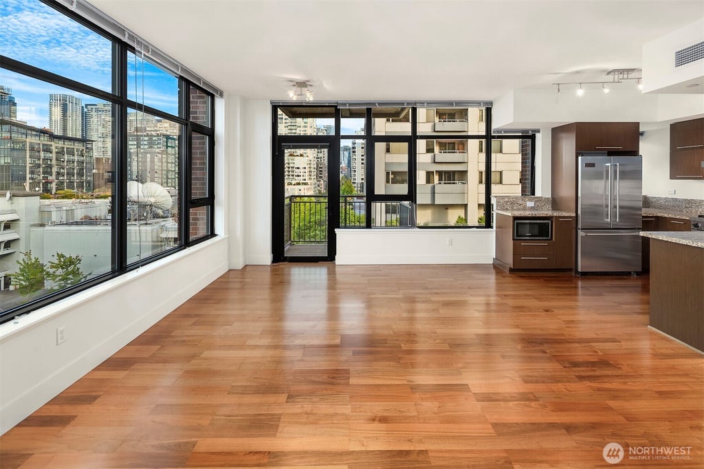 Photo of 2911 2nd Avenue #902, Seattle, WA 98121 (MLS # 2576138)