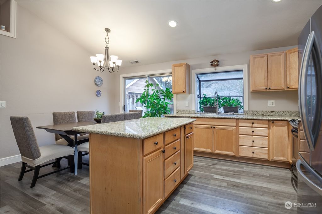 Photo of 18304 NE 92nd Court, Redmond, WA 98052 (MLS # 2027257)