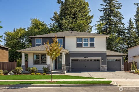Photo of 639 SE 12th Place #24, North Bend, WA 98045 (MLS # 2506931)