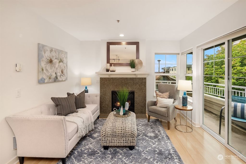 Photo of 1415 6th Avenue N #405, Seattle, WA 98109 (MLS # 2126723)