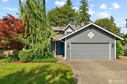 Photo of 131 146th Street SW, Lynnwood, WA 98087 (MLS # 2545583)