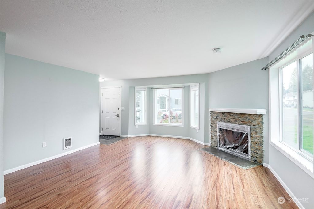 Photo of 32518 4th Place S #9A, Federal Way, WA 98003 (MLS # 2302734)