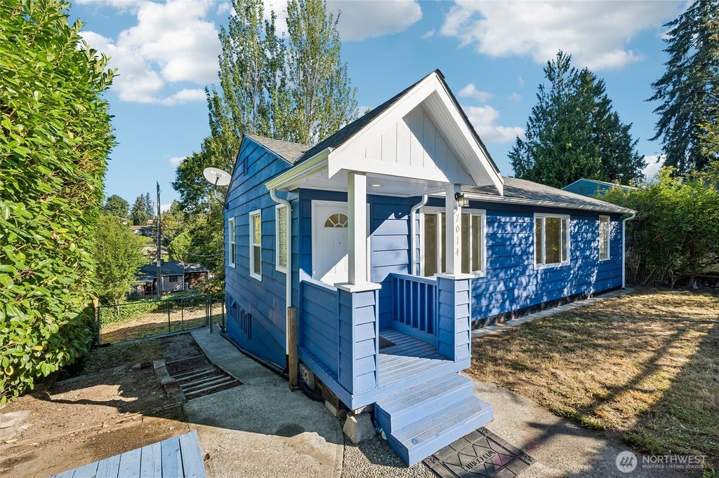Photo of 7014 S 126th Street, Seattle, WA 98178 (MLS # 2580923)