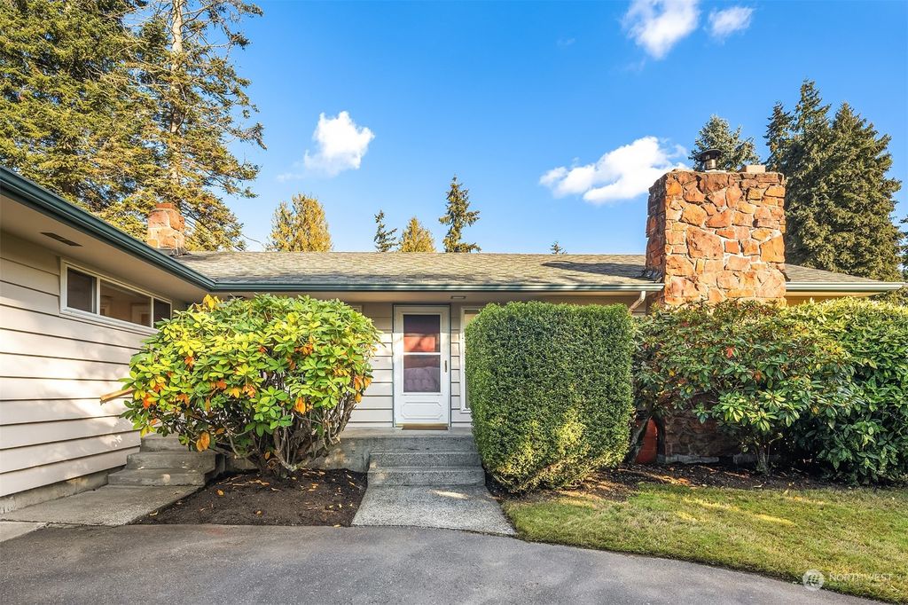 Photo of 1834 N 183rd Street, Shoreline, WA 98133 (MLS # 2299968)