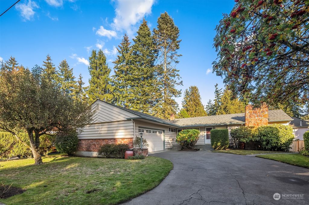 Photo of 1834 N 183rd Street, Shoreline, WA 98133 (MLS # 2299968)