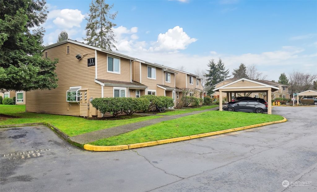 Photo of 23715 13th Place S #1102, Des Moines, WA 98198 (MLS # 2321236)