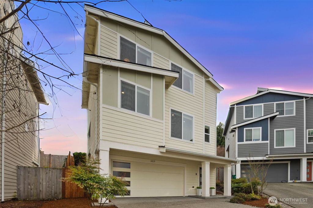 Photo of 8215 S 118th Court, Seattle, WA 98178 (MLS # 2394739)