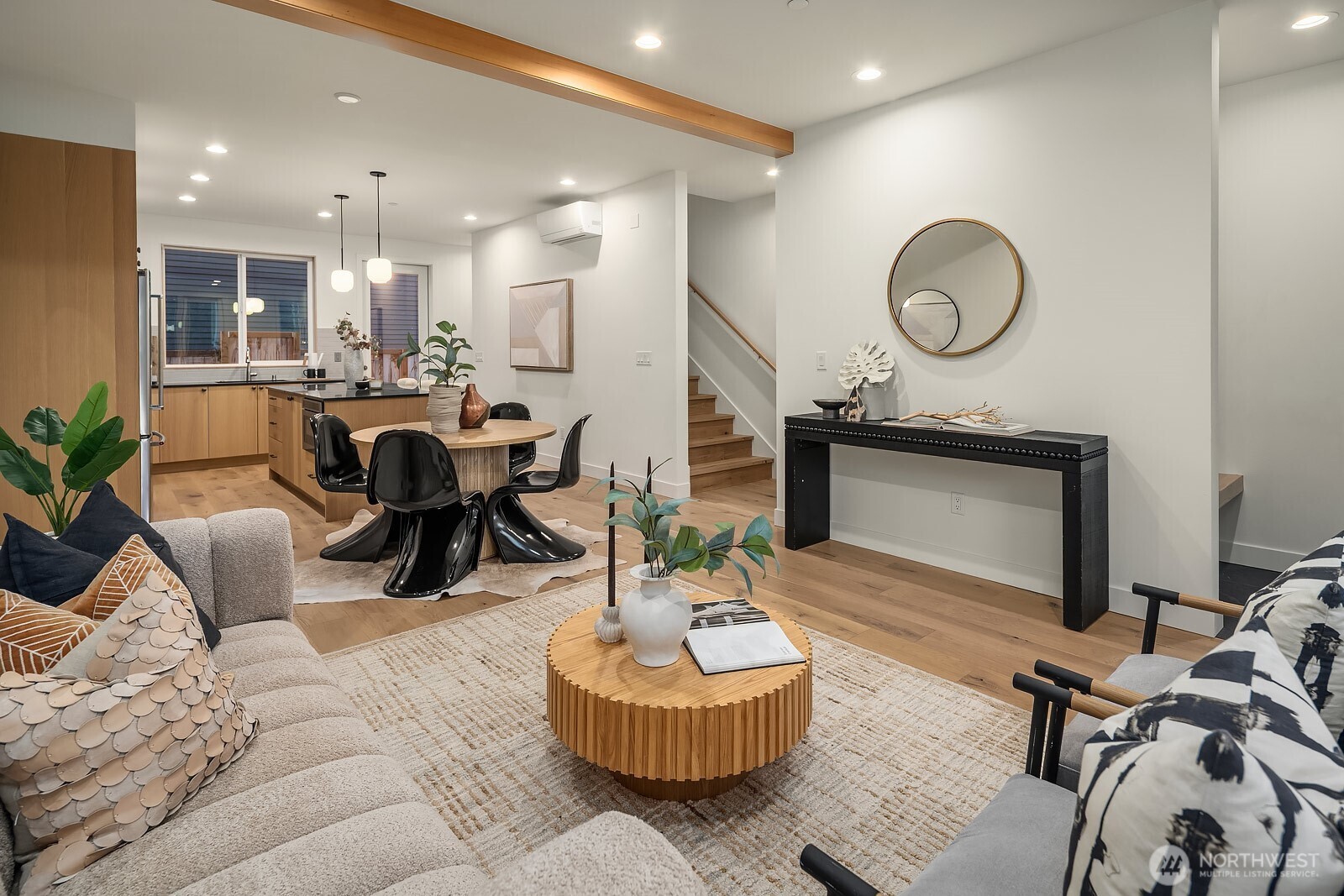 1808 E Mercer Street