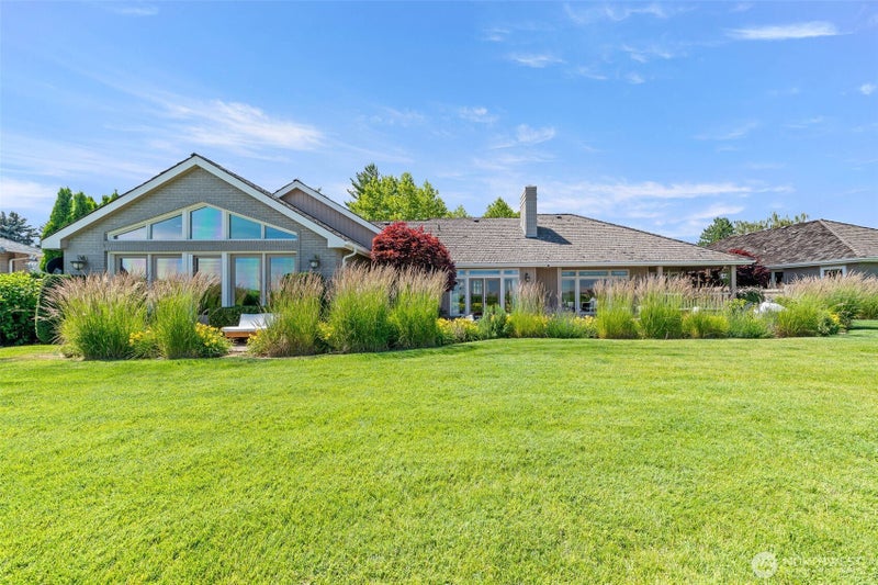 803 Cobblestone Pl