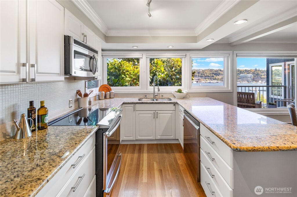 Photo of 1758 Dexter Avenue N #5, Seattle, WA 98109 (MLS # 2584657)