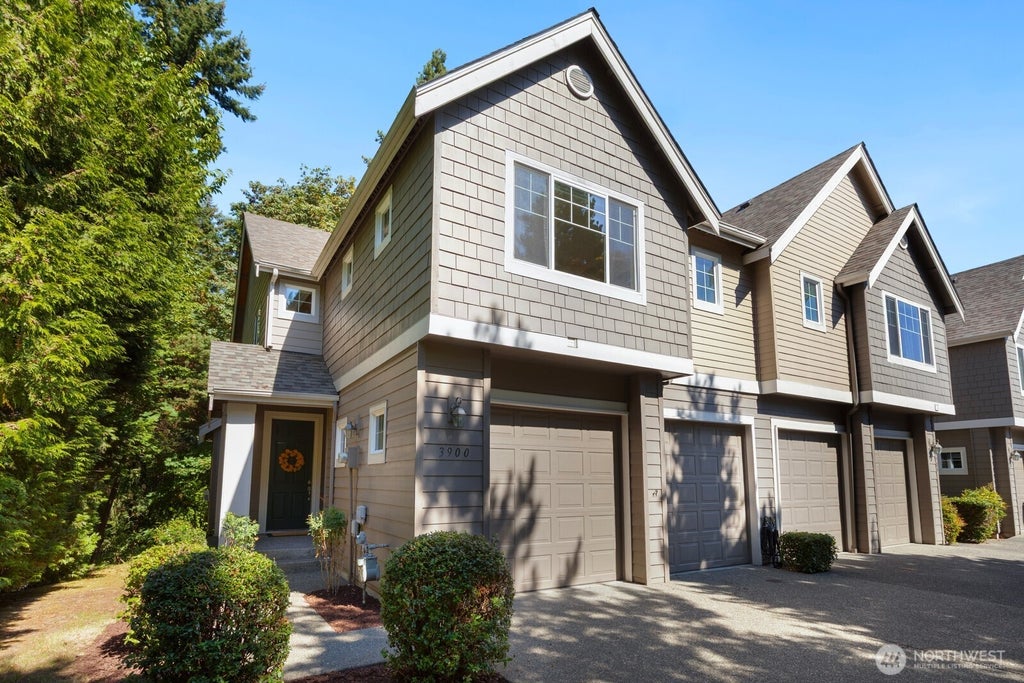 Photo of 3900 NE 4th Circle, Renton, WA 98056 (MLS # 2581102)