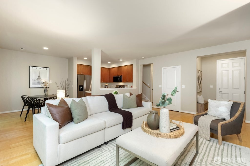 Photo of 3900 NE 4th Circle, Renton, WA 98056 (MLS # 2581102)
