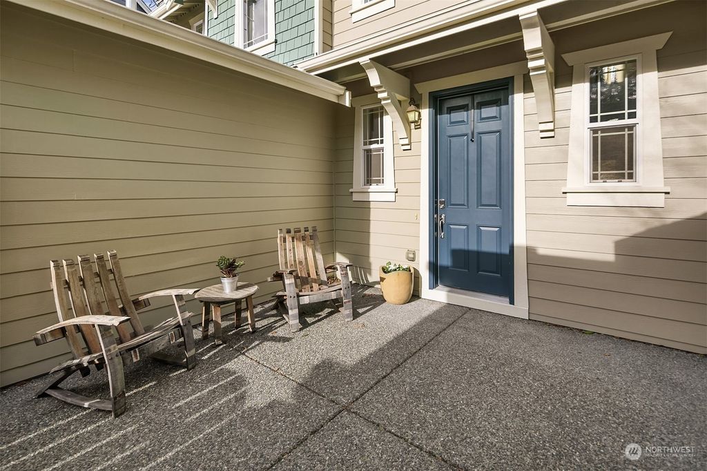 Photo of 6614 Azalea Way SE, Snoqualmie, WA 98065 (MLS # 2032399)