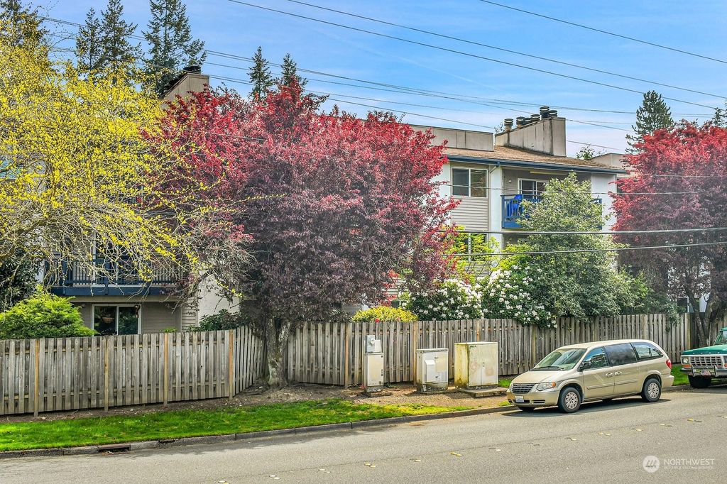 Photo of 12303 SE 60th Street #2C, Newport Hills, WA 98006 (MLS # 2233418)