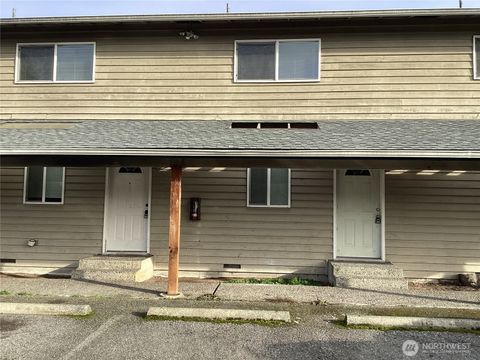 Photo of 12429 1st Avenue W #2, Everett, WA 98204 (MLS # 2555270)