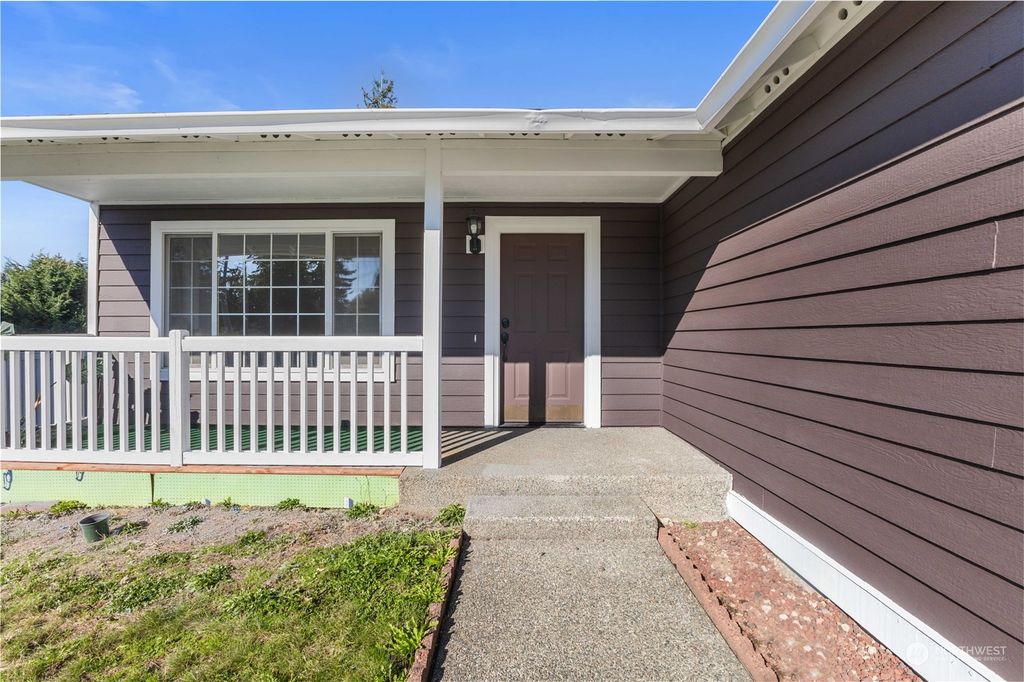 Photo of 11600 SE 265th Place, Kent, WA 98030 (MLS # 2299372)