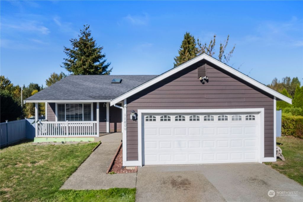 Photo of 11600 SE 265th Place, Kent, WA 98030 (MLS # 2299372)