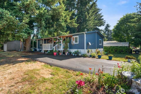 Photo of 1024 Lincoln Avenue E, Tenino, WA 98589 (MLS # 2539852)