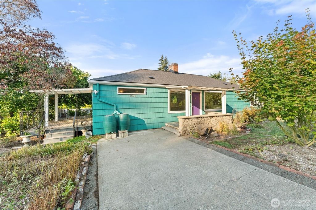 Photo of 1804 S 107th Street, Seattle, WA 98168 (MLS # 2437958)
