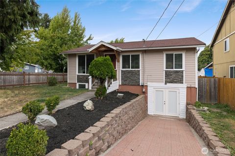Photo of 1677 S 47th Street, Tacoma, WA 98408 (MLS # 2432021)