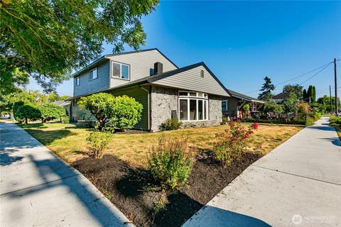 Photo of 1319 Wood Avenue, Sumner, WA 98390 (MLS # 2558032)